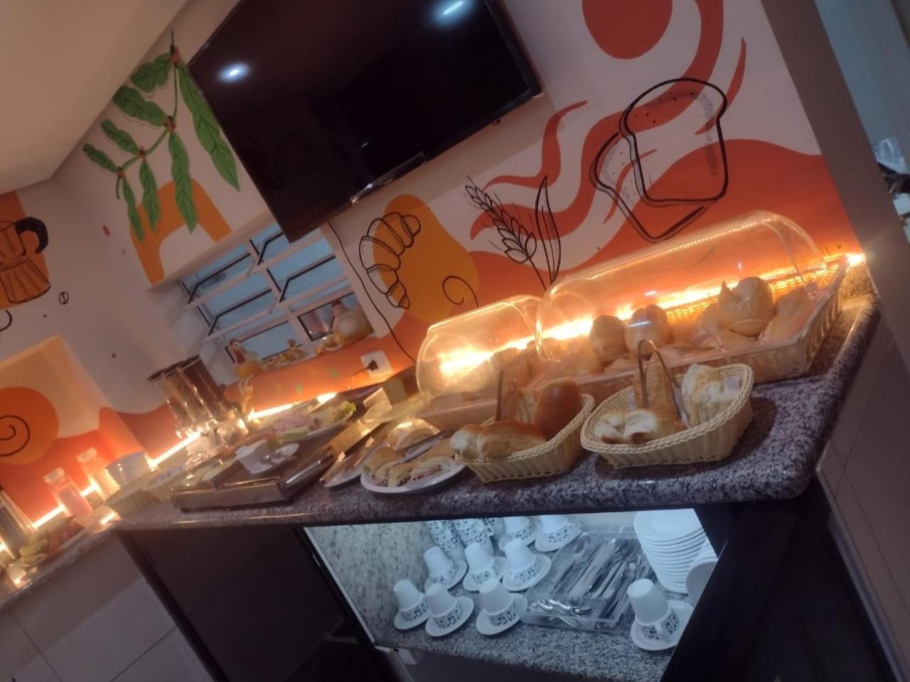 Attriun Hotel Γκουαρούλιος Εξωτερικό φωτογραφία
