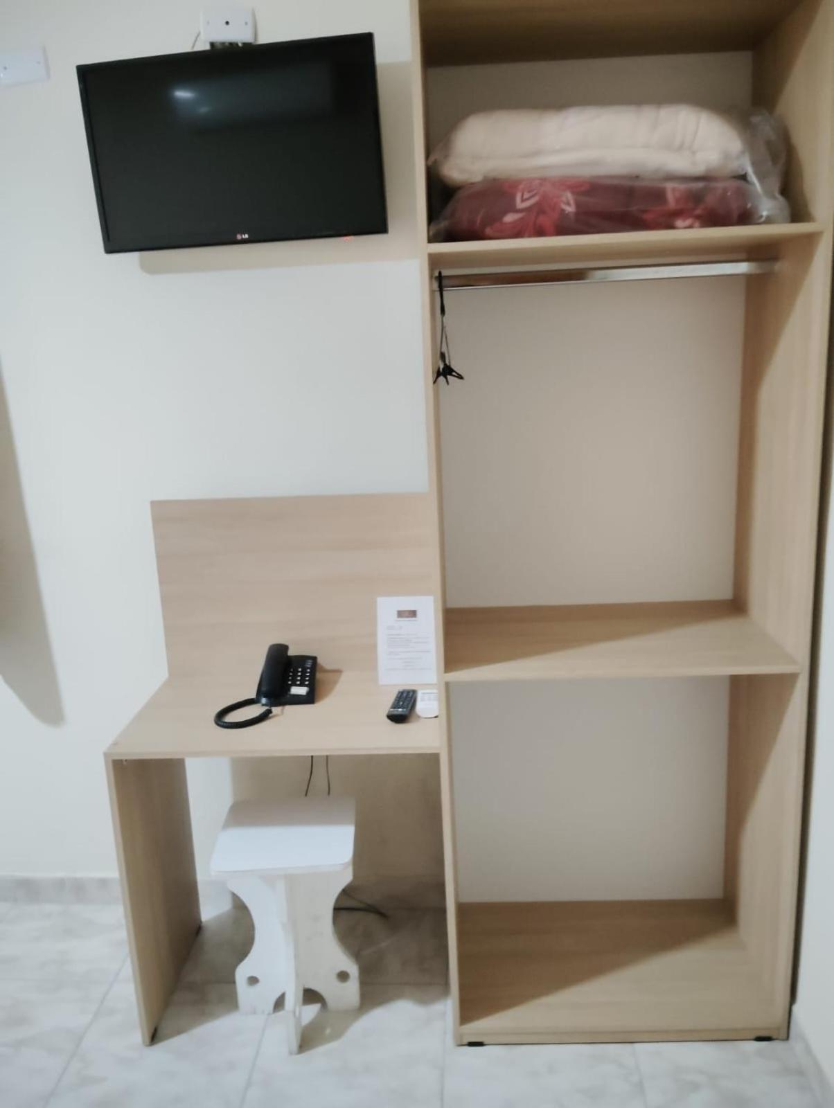 Attriun Hotel Γκουαρούλιος Εξωτερικό φωτογραφία